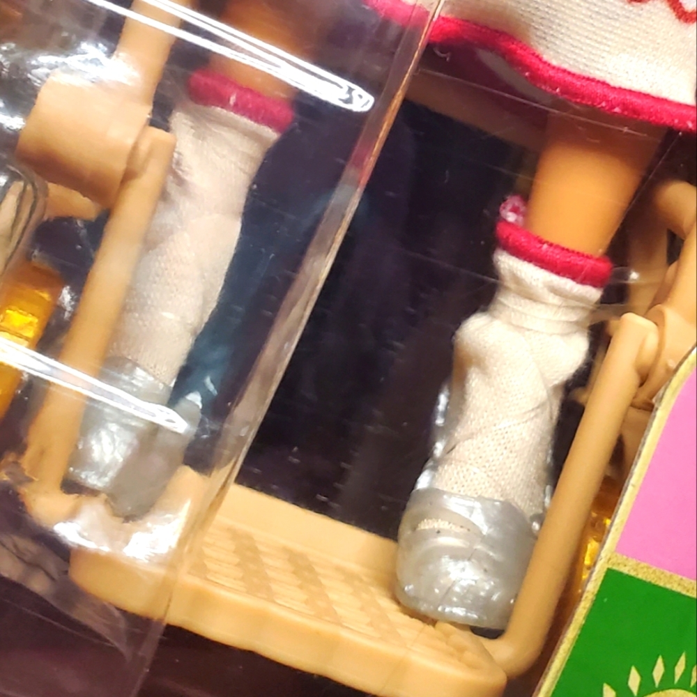 Wicked Nessarose Doll in Wheelchair‎ - Picture 6 of 14